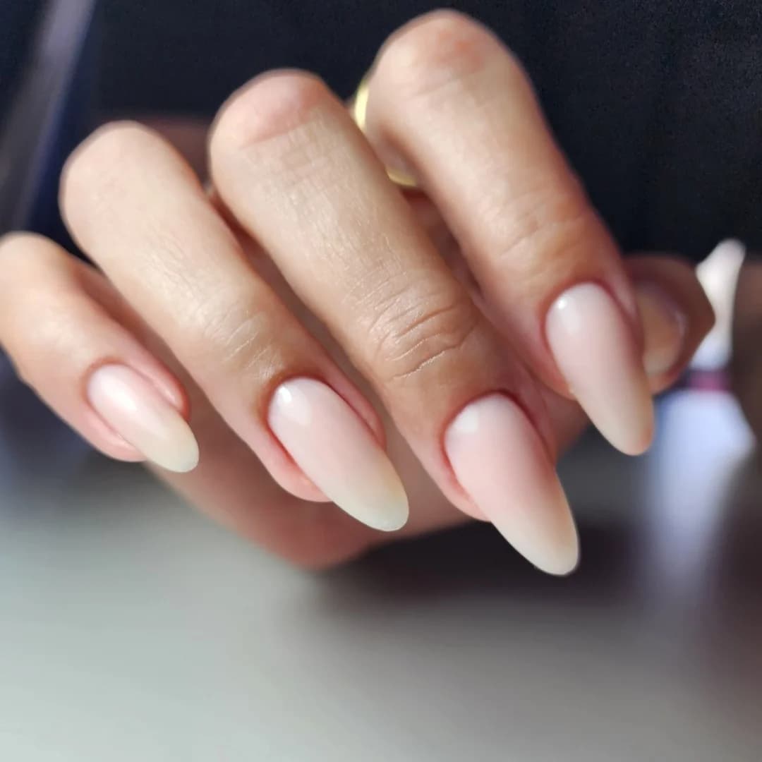 Extension Gel Sculpté : Façonnage sur mesure sans capsules 